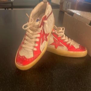 Mid star high top golden goose sneakers red